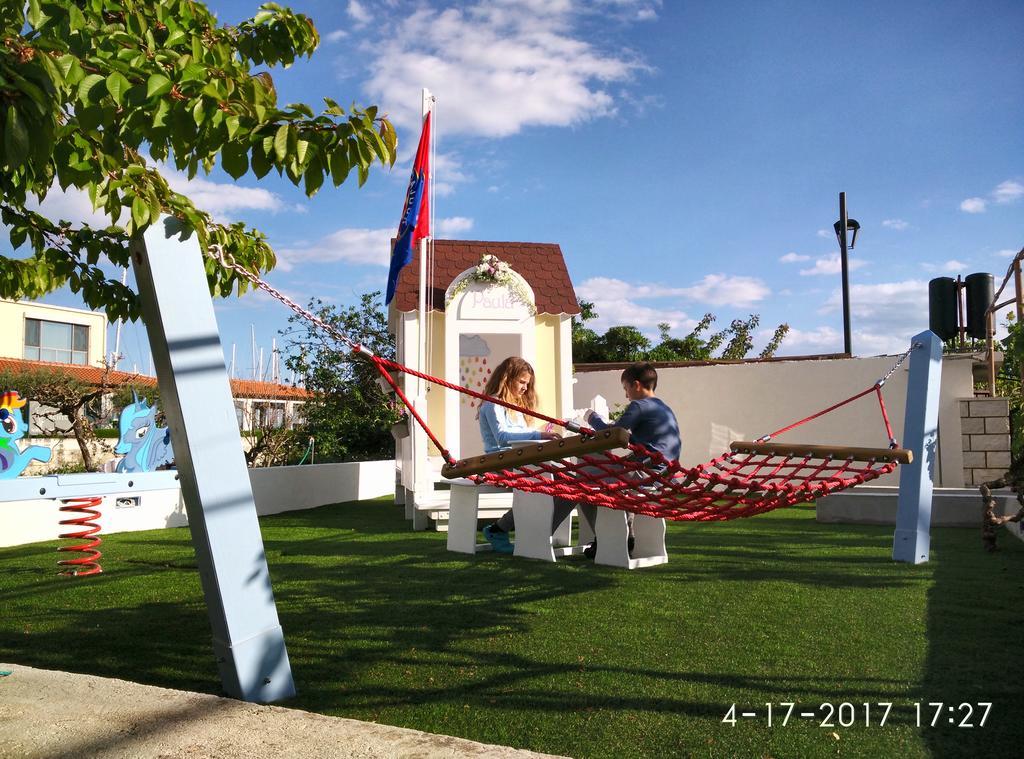 Apartments Gina Trogir Exteriér fotografie